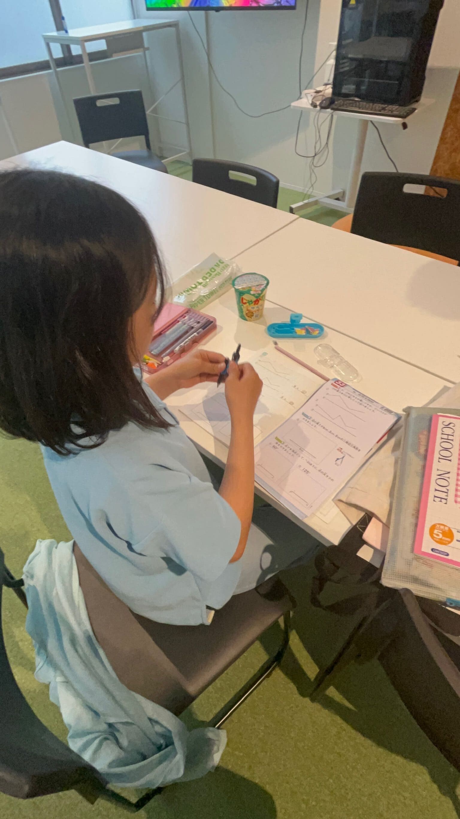 宿題に取り組む学習タイムの様子