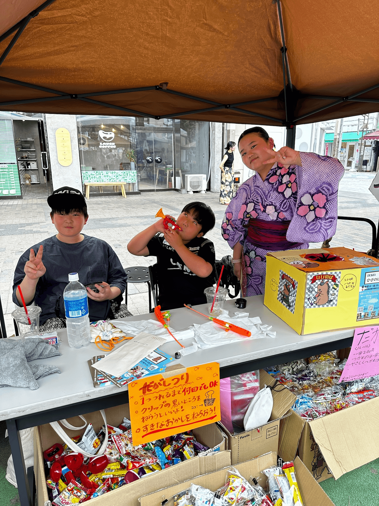 イベント出店に挑戦する生徒たち